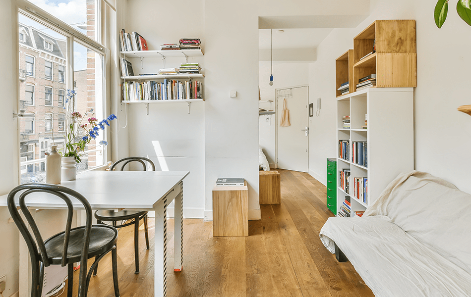 How to Maximize Space in a Studio Apartment